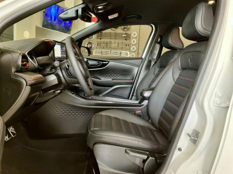 FIAT Fastback 1.3 16V 4P FLEX ABARTH TURBO 270 AUTOM�TICO, Foto 16