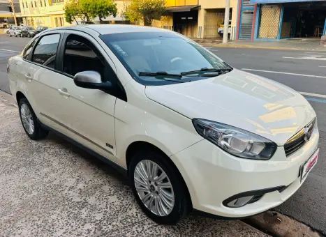 FIAT Grand Siena 1.6 16V 4P ESSENCE FLEX, Foto 3