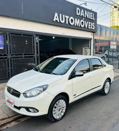 FIAT Grand Siena 1.6 16V 4P ESSENCE FLEX, Foto 4