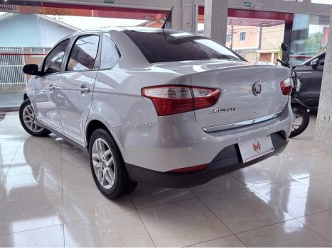 FIAT Grand Siena 1.6 16V 4P FLEX ESSENCE DUALOGIC AUTOMATIZADO, Foto 4