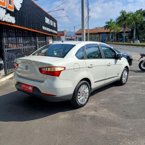 FIAT Grand Siena 1.6 16V 4P ESSENCE FLEX, Foto 7