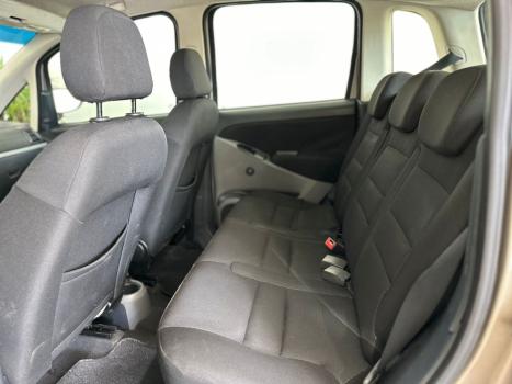 FIAT Idea 1.6 16V 4P ESSENCE FLEX, Foto 5