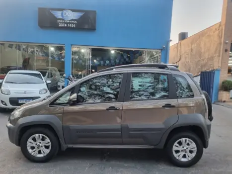 FIAT Idea 1.8 16V 4P FLEX ADVENTURE DUALOGIC AUTOMATIZADO, Foto 4 FIAT Idea 1.8 16V 4P FLEX ADVENTURE DUALOGIC AUTOMATIZADO, Foto 4