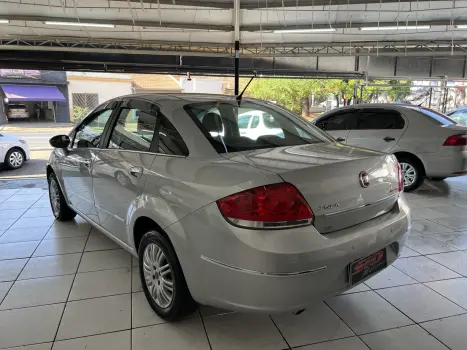 FIAT Linea 1.8 16V 4P FLEX ESSENCE, Foto 6