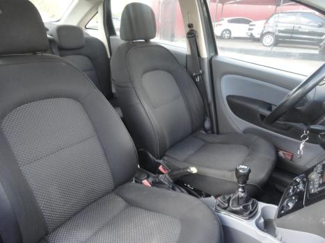 FIAT Linea 1.8 16V 4P FLEX ESSENCE, Foto 18