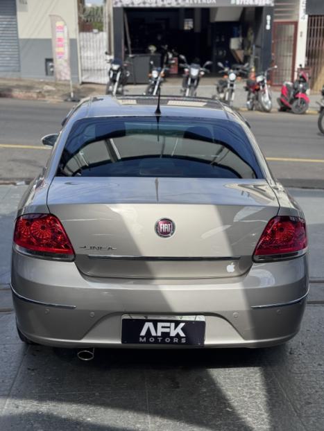 FIAT Linea 1.9 16V 4P FLEX HLX, Foto 2