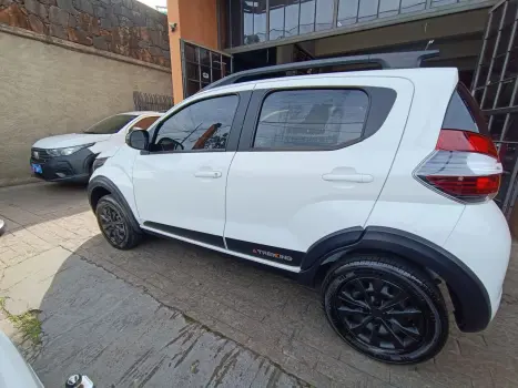 FIAT Mobi 1.0 4P FLEX EVO TREKKING, Foto 2