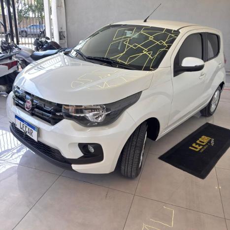 FIAT Mobi 1.0 4P FLEX DRIVE FIRE FLY, Foto 2