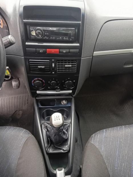 FIAT Palio 1.4 4P ELX 30 ANOS FLEX, Foto 11 FIAT Palio 1.4 4P ELX 30 ANOS FLEX, Foto 11