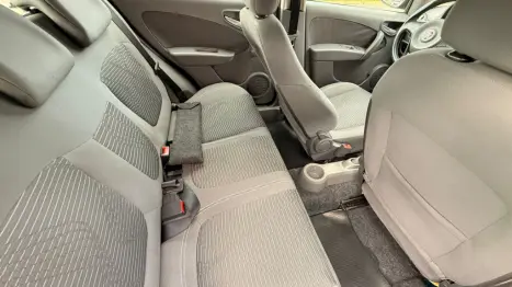 FIAT Palio 1.4 4P FLEX ATTRACTIVE, Foto 8
