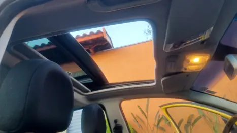 FIAT Palio 1.6 16V 4P FLEX SPORTING DUALOGIC AUTOMATIZADO, Foto 4