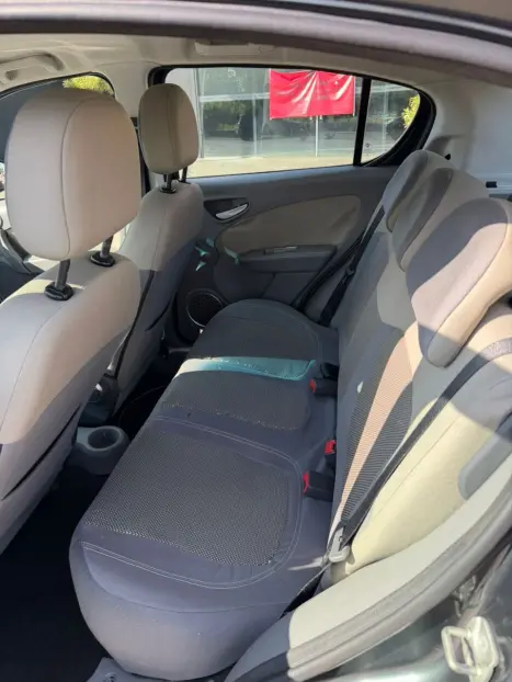 FIAT Palio 1.6 16V 4P FLEX ESSENCE, Foto 9