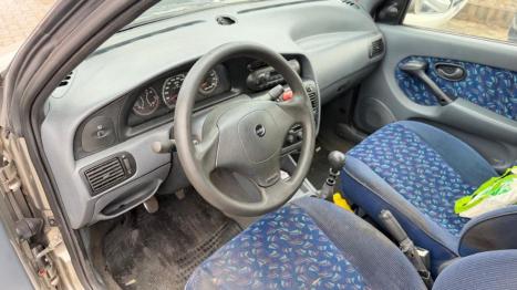 FIAT Palio 1.6 16V 4P, Foto 9
