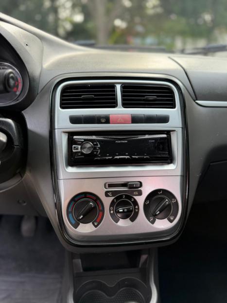 FIAT Punto 1.4 4P ELX FLEX, Foto 4