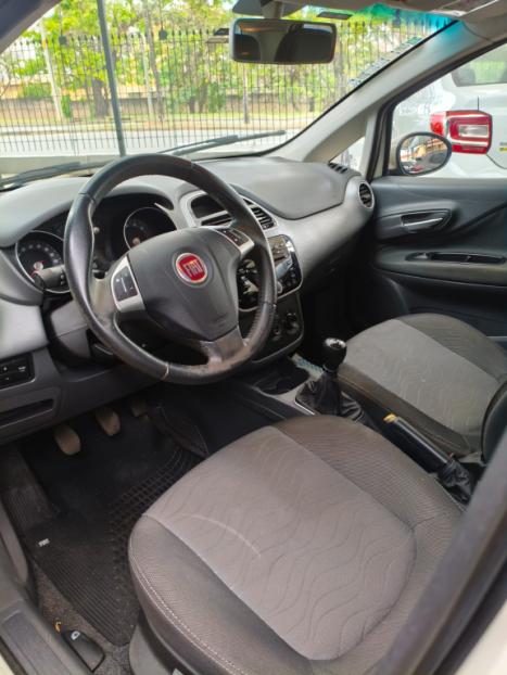 FIAT Punto 1.4 4P FLEX ATTRACTIVE ITALIA, Foto 5