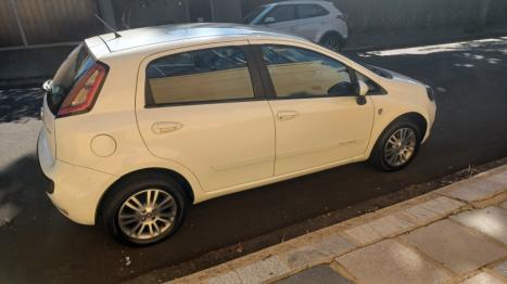 FIAT Punto 1.4 4P FLEX ATTRACTIVE ITALIA, Foto 3 FIAT Punto 1.4 4P FLEX ATTRACTIVE ITALIA, Foto 3