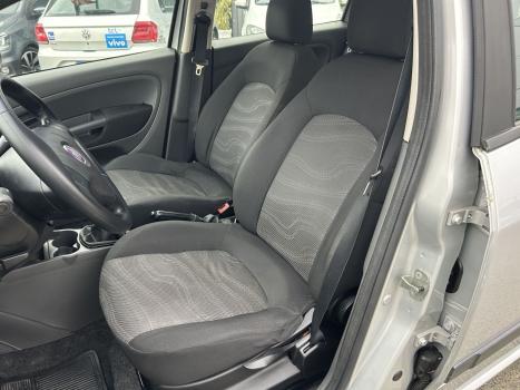 FIAT Punto 1.4 4P FLEX ATTRACTIVE ITALIA, Foto 11 FIAT Punto 1.4 4P FLEX ATTRACTIVE ITALIA, Foto 11