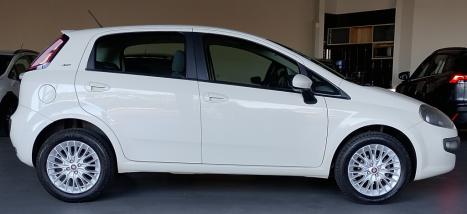 FIAT Punto 1.6 16V 4P ESSENCE FLEX, Foto 2