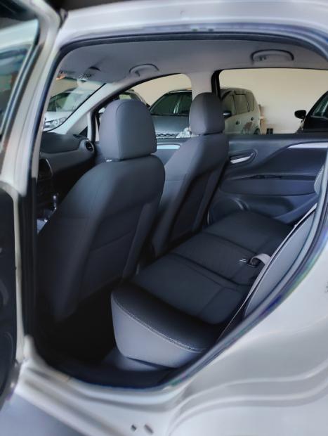 FIAT Punto 1.6 16V 4P ESSENCE FLEX, Foto 10