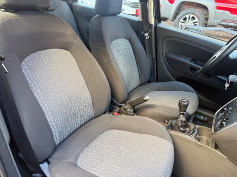 FIAT Punto 1.6 16V 4P ESSENCE FLEX, Foto 8