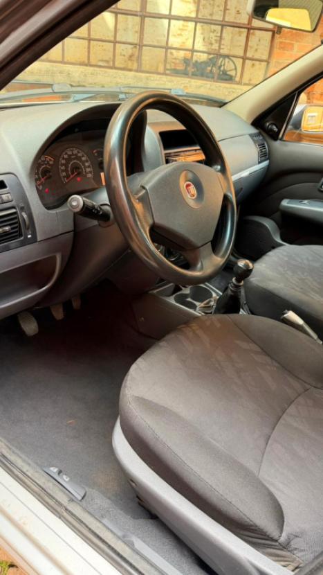FIAT Siena 1.0 16V 4P ELX, Foto 9