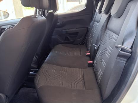 FIAT Strada 1.3 4P FIREFLY FLEX FREEDOM CABINE DUPLA, Foto 8 FIAT Strada 1.3 4P FIREFLY FLEX FREEDOM CABINE DUPLA, Foto 8