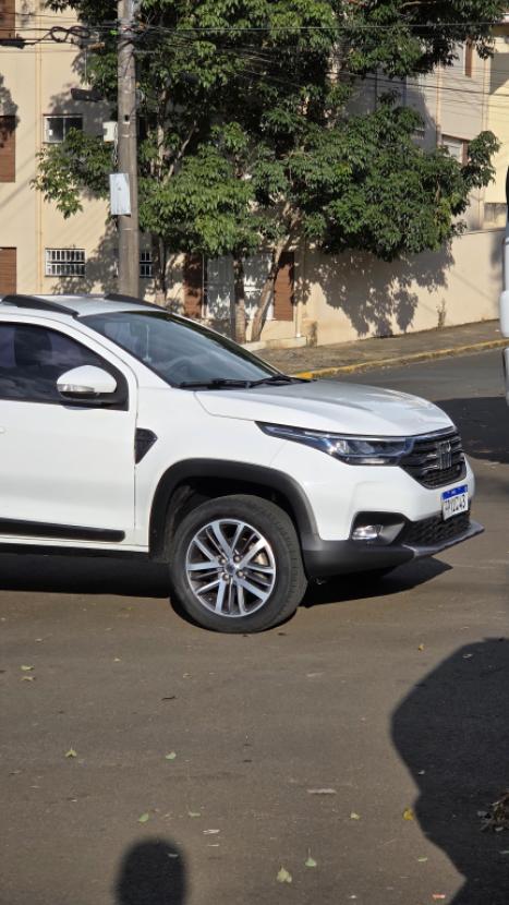 FIAT Strada 1.3 4P FIREFLY FLEX VOLCANO CABINE DUPLA AUTOM�TICO, Foto 2