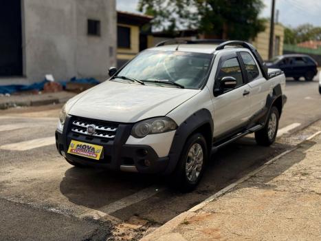 FIAT Strada 1.8 16V FLEX ADVENTURE CABINE DUPLA, Foto 2