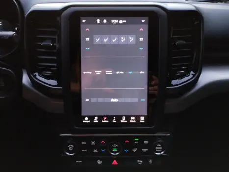 FIAT Toro 1.3 16V 4P FLEX 270 TURBO VOLCANO AUTOMÁTICO, Foto 16 FIAT Toro 1.3 16V 4P FLEX 270 TURBO VOLCANO AUTOMÁTICO, Foto 16