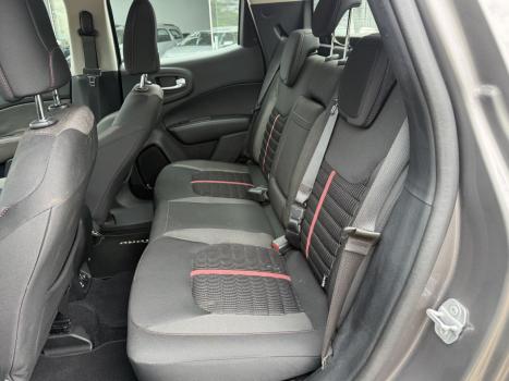 FIAT Toro 1.8 16V 4P FLEX FREEDOM AUTOM�TICO, Foto 9