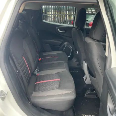 FIAT Toro 1.8 16V 4P FLEX FREEDOM AUTOM�TICO, Foto 12