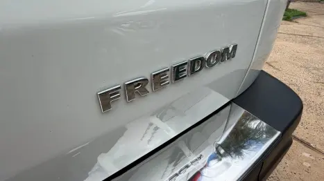 FIAT Toro 1.8 16V 4P FLEX FREEDOM AUTOM�TICO, Foto 37