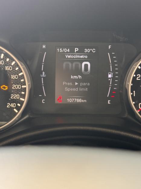 FIAT Toro 1.8 16V 4P FLEX FREEDOM AUTOM�TICO, Foto 4