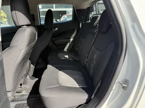 FIAT Toro 1.8 16V 4P ENDURANCE AUTOM�TICO, Foto 9