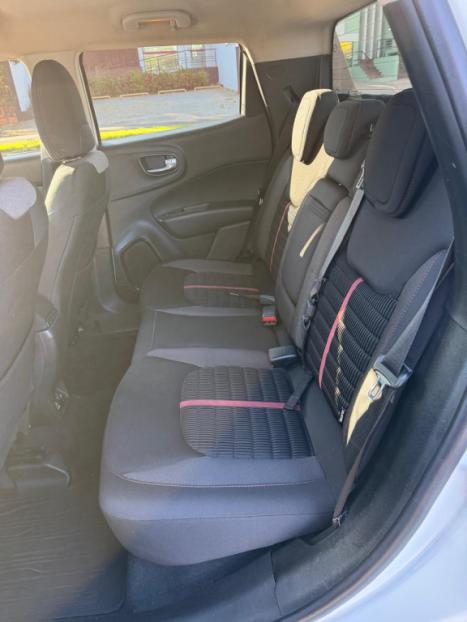 FIAT Toro 1.8 16V 4P FLEX FREEDOM AUTOM�TICO, Foto 8