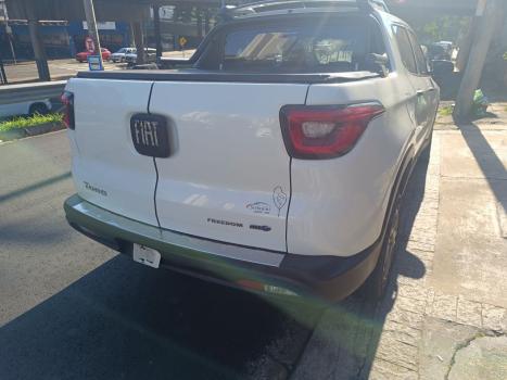 FIAT Toro 1.8 16V 4P FLEX FREEDOM AUTOM�TICO, Foto 3
