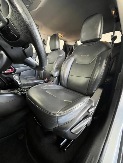 FIAT Toro 1.8 16V 4P FLEX FREEDOM AUTOM�TICO, Foto 20