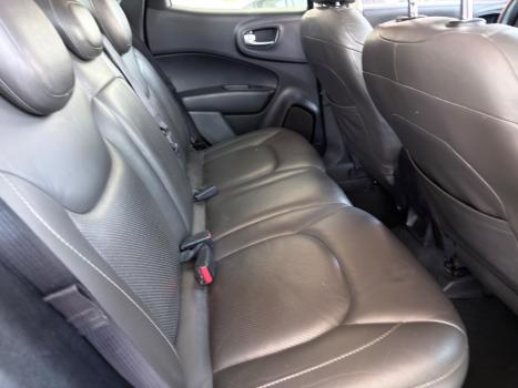 FIAT Toro 1.8 16V 4P FLEX FREEDOM AUTOMÁTICO, Foto 8