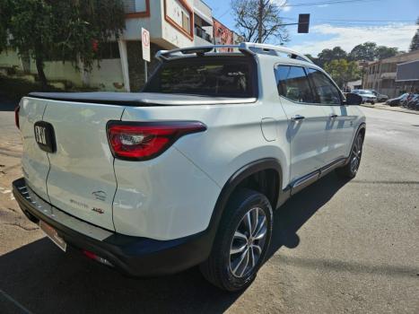 FIAT Toro 2.0 16V 4P VOLCANO 4WD TURBO DIESEL AUTOMÁTICO, Foto 8 FIAT Toro 2.0 16V 4P VOLCANO 4WD TURBO DIESEL AUTOMÁTICO, Foto 8