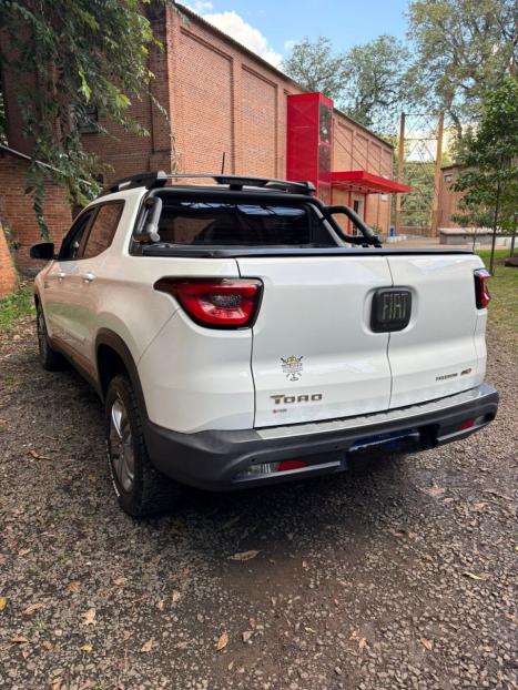 FIAT Toro 2.0 16V 4P 4WD FREEDOM TURBO DIESEL  AUTOMÁTICO, Foto 5 FIAT Toro 2.0 16V 4P 4WD FREEDOM TURBO DIESEL  AUTOMÁTICO, Foto 5