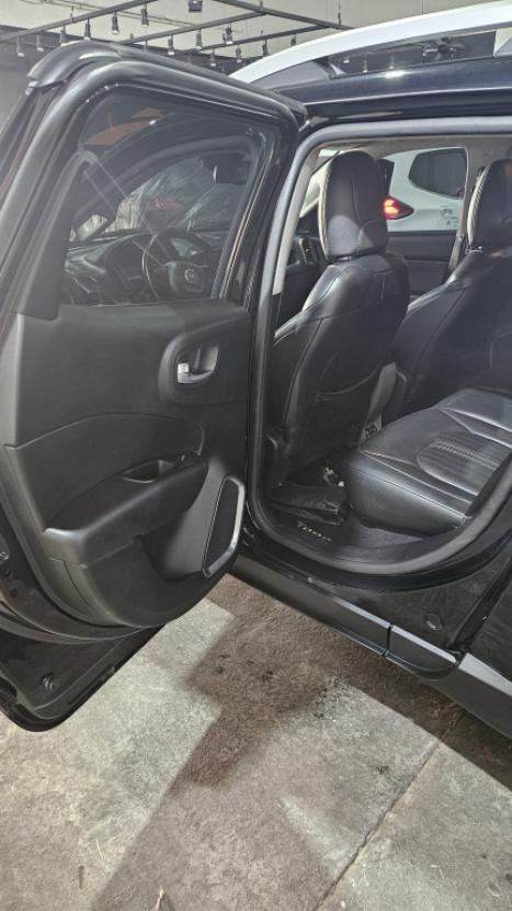 FIAT Toro 2.0 16V 4P VOLCANO 4WD TURBO DIESEL AUTOMTICO, Foto 8