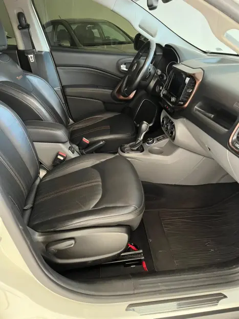 FIAT Toro 2.0 16V 4P VOLCANO 4WD TURBO DIESEL AUTOMTICO, Foto 10