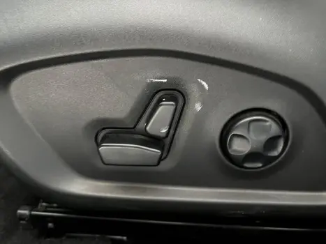 FIAT Toro 2.0 16V 4P VOLCANO 4WD TURBO DIESEL AUTOMTICO, Foto 17