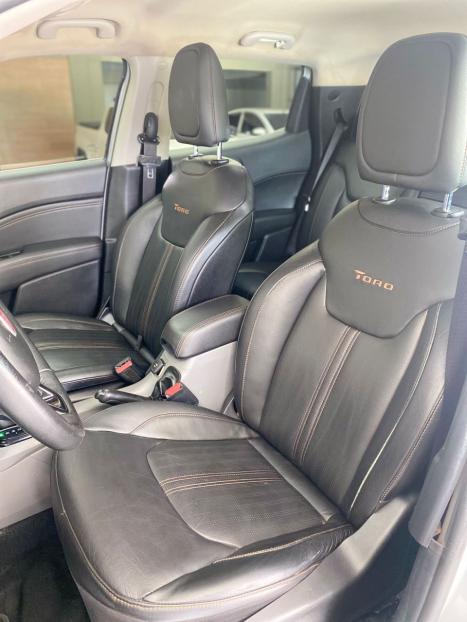 FIAT Toro 2.0 16V 4P VOLCANO 4WD TURBO DIESEL AUTOM�TICO, Foto 8