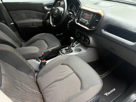 FIAT Toro 2.0 16V 4P VOLCANO 4WD TURBO DIESEL AUTOM�TICO, Foto 16
