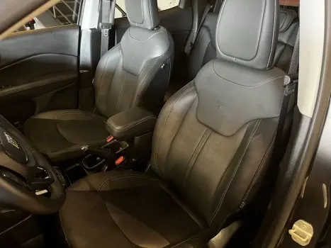 FIAT Toro 2.0 16V 4P VOLCANO 4WD TURBO DIESEL AUTOMÁTICO, Foto 12
