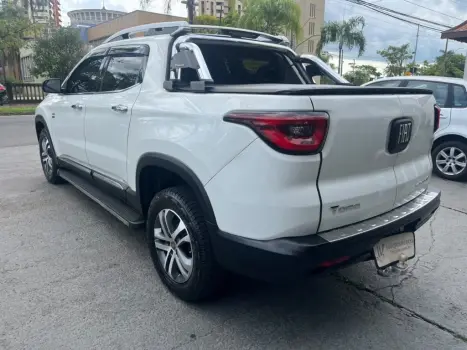 FIAT Toro 2.0 16V 4P VOLCANO 4WD TURBO DIESEL AUTOMÁTICO, Foto 4