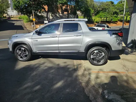 FIAT Toro 2.2 16V 4P VOLCANO 4WD TURBO DIESEL AUTOM�TICO, Foto 4