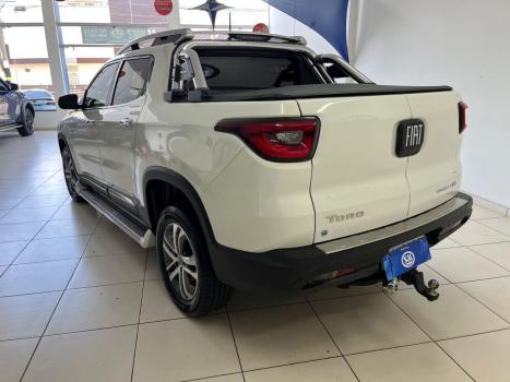 FIAT Toro 2.4 16V 4P MULTIAIR FLEX VOLCANO AUTOM�TICO, Foto 3