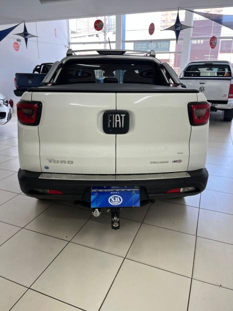FIAT Toro 2.4 16V 4P MULTIAIR FLEX VOLCANO AUTOM�TICO, Foto 5